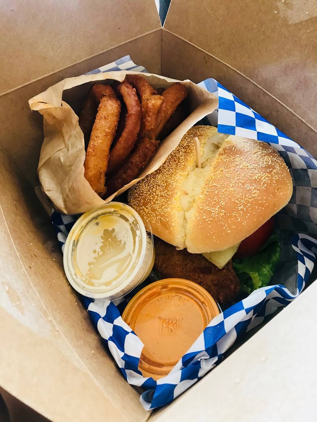 Fowl Play | restaurant | 3850 El Camino Real, Palo Alto, CA 94306, USA | 6503846511 OR +1 650-384-6511