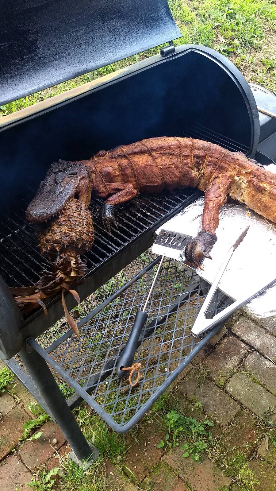 Guilford Lake Grille | restaurant | 7094 E Lake Rd, Lisbon, OH 44432, USA | 3302229611 OR +1 330-222-9611