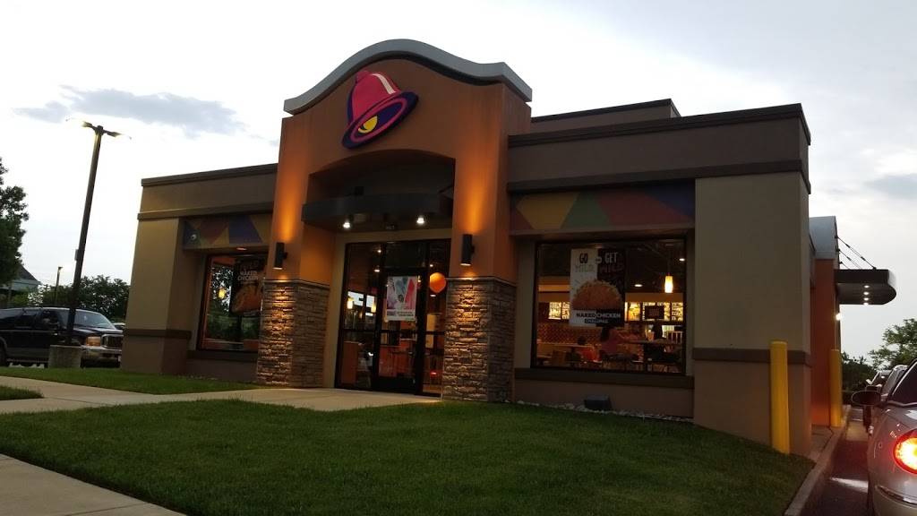 Taco Bell | meal takeaway | 12721 Harbor Dr, Lake Ridge, VA 22192, USA | 7034942435 OR +1 703-494-2435