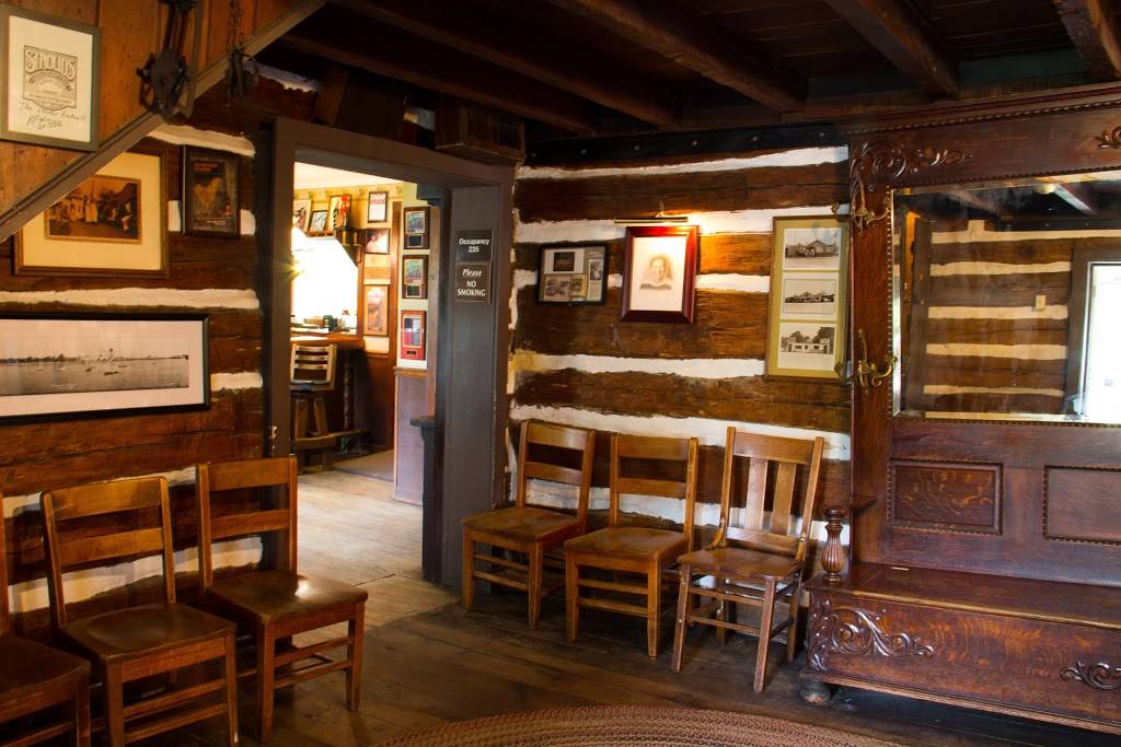 Strouds Oak Ridge Manor | restaurant | 5410 NE Oak Ridge Dr, Kansas City, MO 64119, USA | 8164549600 OR +1 816-454-9600