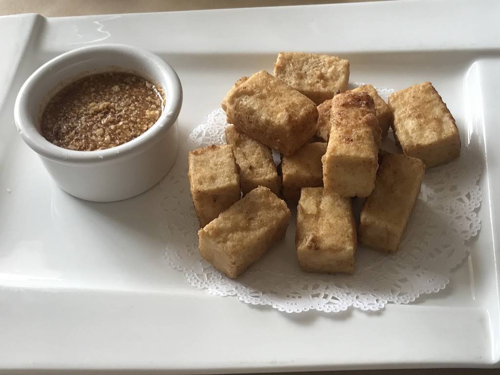 Royal Bistro Thai Asian Fusion Restaurant | restaurant | 6365 Spalding Dr suite a, Peachtree Corners, GA 30092, USA | 8286359745 OR +1 828-635-9745