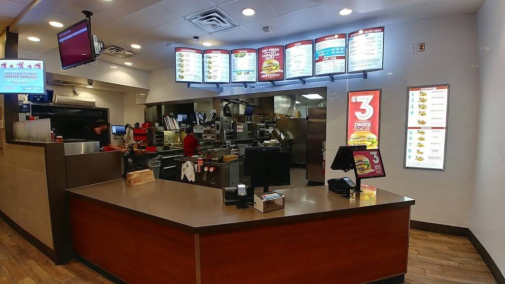 Wendys | restaurant | 1070 Major Mackenzie Dr E, Richmond Hill, ON L4C 9W4, Canada | 9058835145 OR +1 905-883-5145