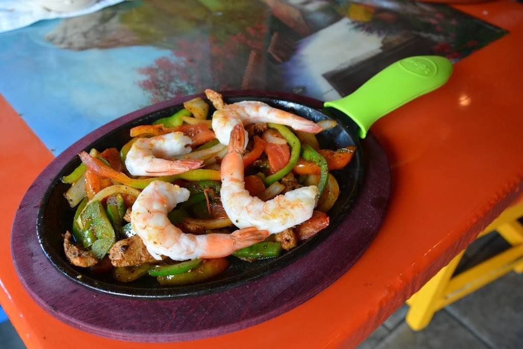 Toro Mexican Grill | restaurant | 672 TN-92, Dandridge, TN 37725, USA | 8653447102 OR +1 865-344-7102