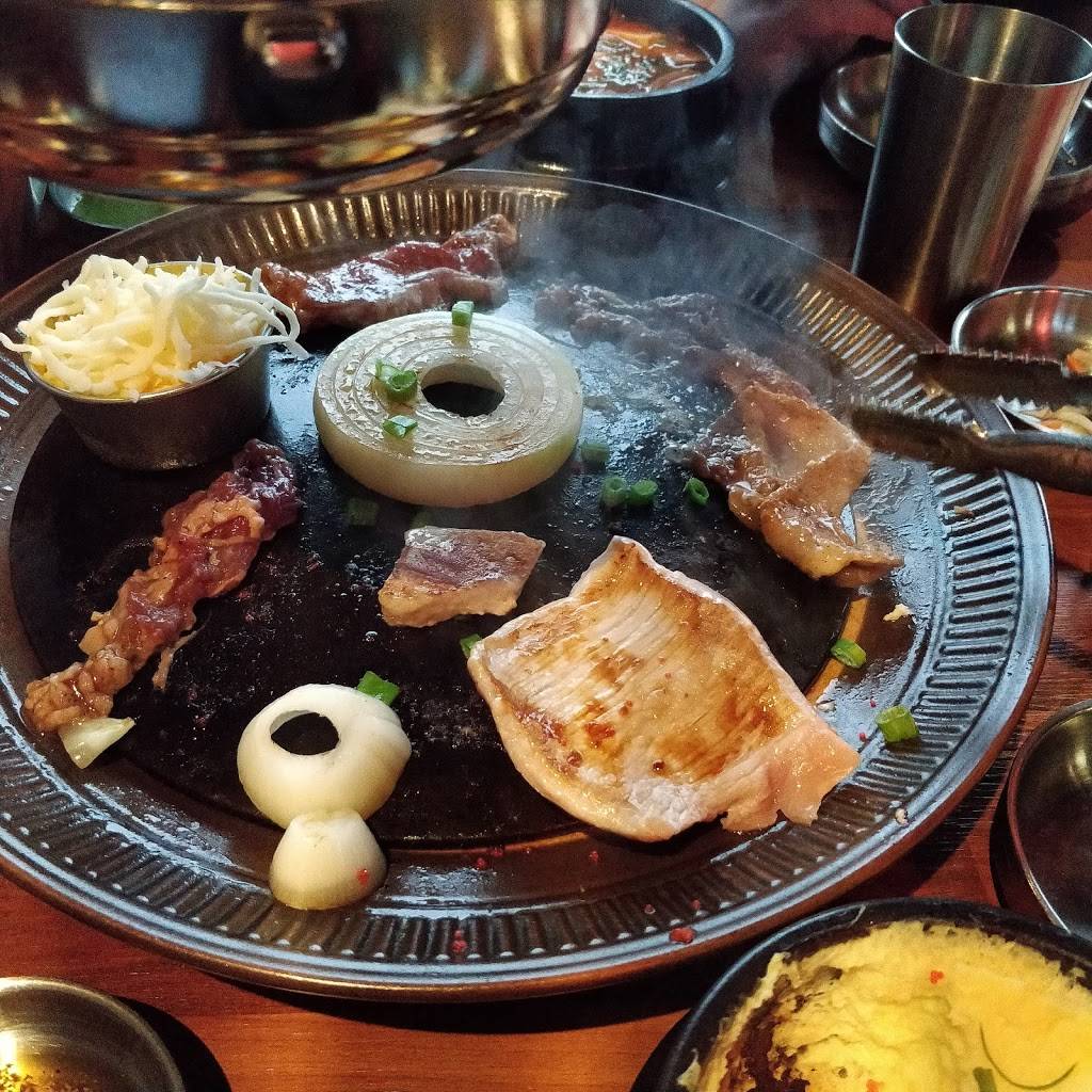 Son Of A Butcher | restaurant | 2236 Eastlake Ave E, Seattle, WA 98102, USA | 2069466574 OR +1 206-946-6574