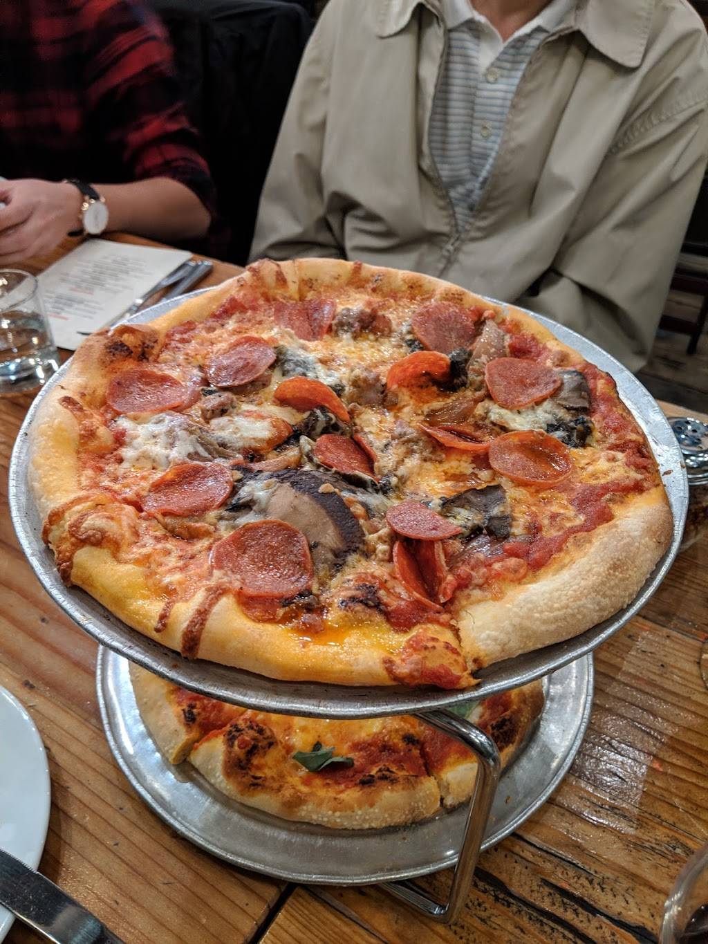 Maximiliano | restaurant | 5930 York Blvd, Los Angeles, CA 90042, USA | 3237396125 OR +1 323-739-6125