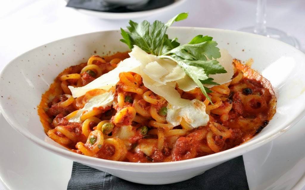 Salvatores | restaurant | 55 High St, Medford, MA 02155, USA | 7813939333 OR +1 781-393-9333