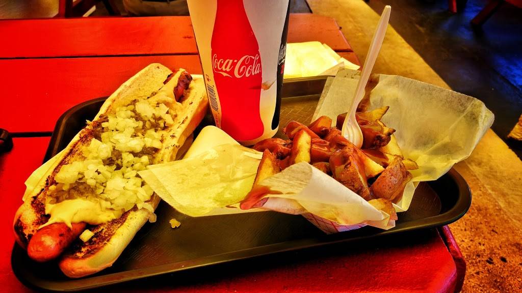 Louies Foot Long Hot Dogs | restaurant | 69 Grand Island Blvd, Tonawanda, NY 14150, USA | 7168779701 OR +1 716-877-9701