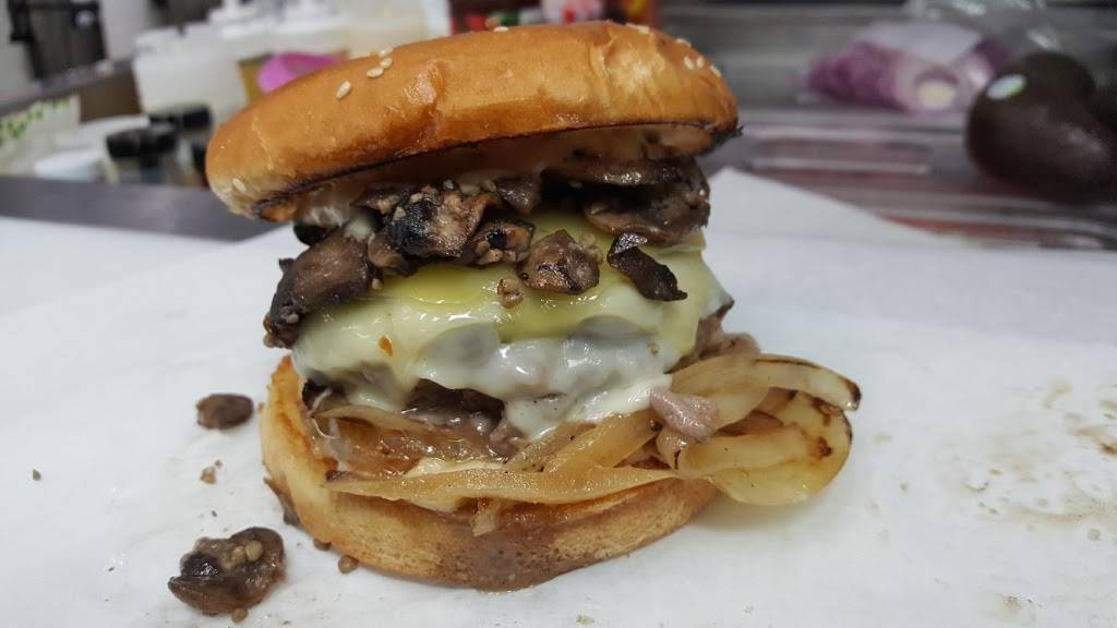 The Bee Hive Market & Deli-Whittier | restaurant | 13308 East Whittier Boulevard, Whittier, CA 90602, USA | 5629459002 OR +1 562-945-9002