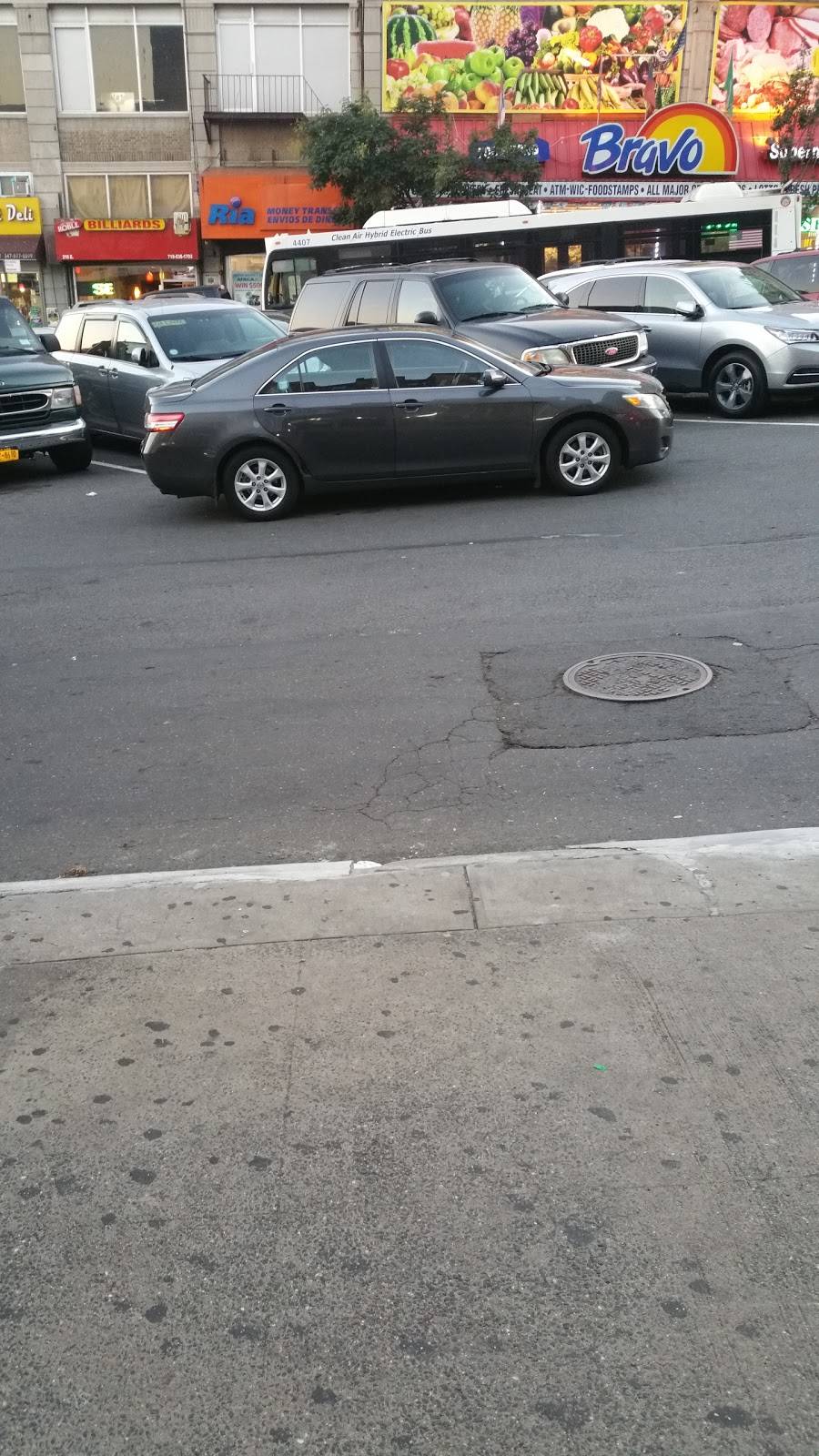 Larimar | restaurant | 213 E 170th St, Bronx, NY 10456, USA | 7184508109 OR +1 718-450-8109