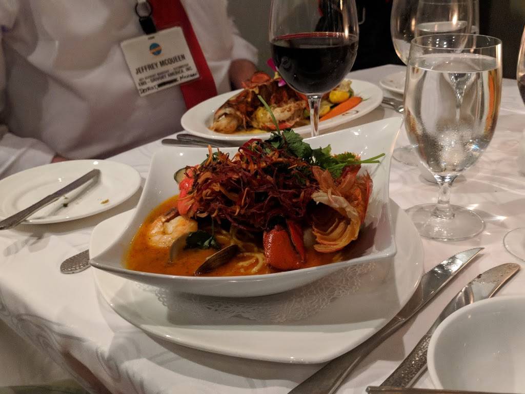 Everglades Restaurant | restaurant | 9840 International Dr, Orlando, FL 32819, USA | 4079962385 OR +1 407-996-2385