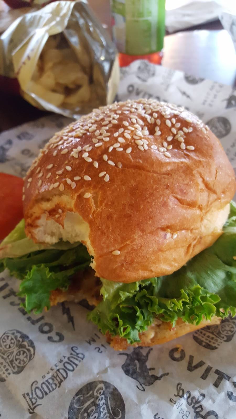 Colectivo Coffee - Shorewood | cafe | 4500 N Oakland Ave, Shorewood, WI 53211, USA | 4143128295 OR +1 414-312-8295