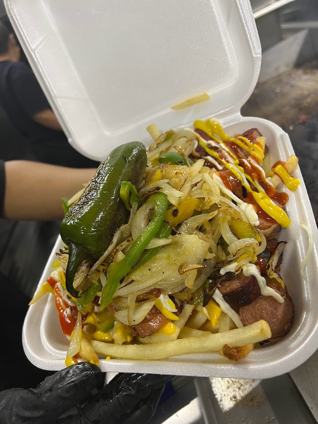 LA Hot Dogs & Munchies | restaurant | 5231 Steve Ave, Riverside, CA 92509, USA | 9092794364 OR +1 909-279-4364