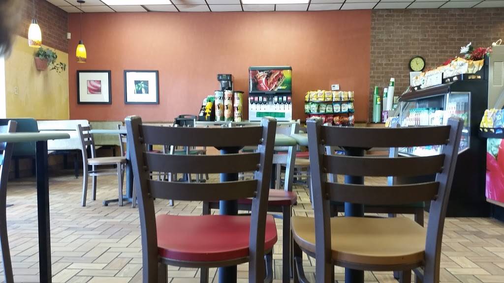 Subway | meal takeaway | 4101 IH 69 Access Road Suite L-7, Space #22, Corpus Christi, TX 78410, USA | 3612423399 OR +1 361-242-3399