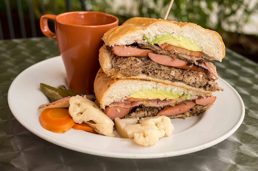 Mexicos Deli | restaurant | 2374 S Dairy Ashford Rd, Houston, TX 77077, USA | 2816797790 OR +1 281-679-7790