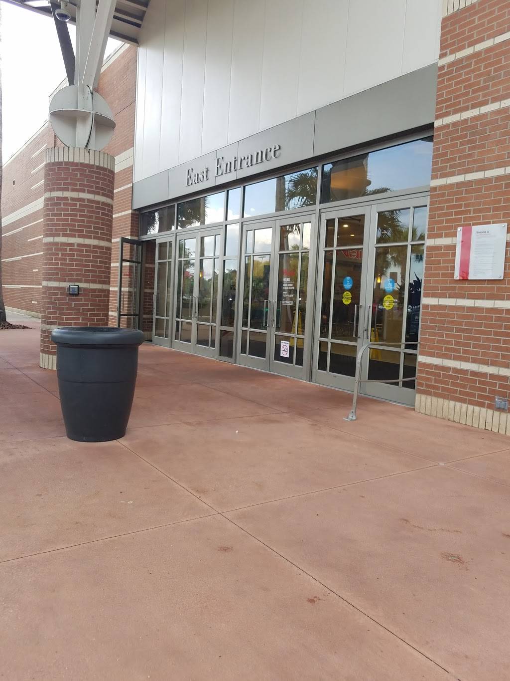 Westfield Brandon | shopping mall | 459 Brandon Town Center Dr, Brandon, FL 33511, USA | 8136616255 OR +1 813-661-6255