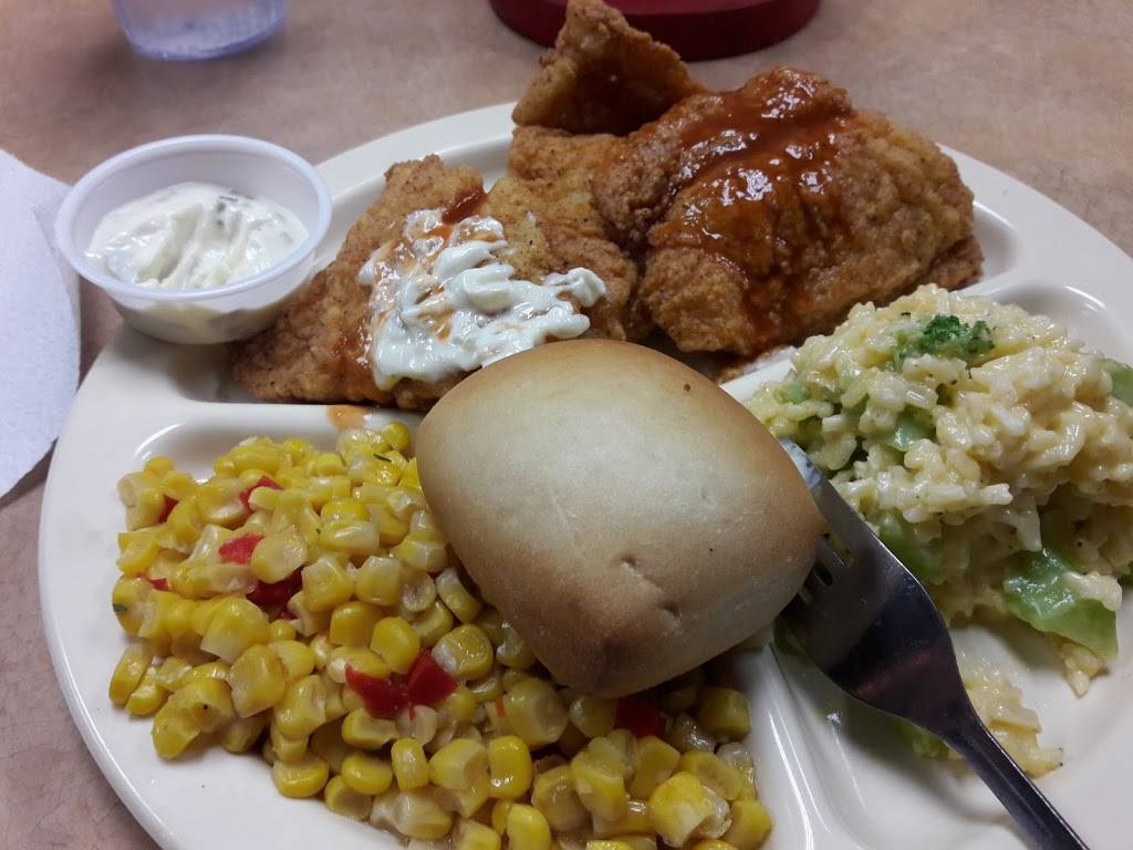 Larrys French Market & Cajun Restaurant | restaurant | 3701 Pure Atlantic Rd, Groves, TX 77619, USA | 4099623381 OR +1 409-962-3381