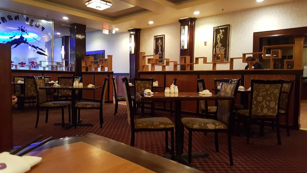 Fujihana Japanese Steakhouse | restaurant | 935 Loucks Rd, York, PA 17404, USA | 7178458988 OR +1 717-845-8988