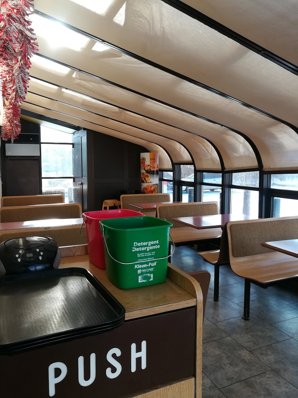 Taco Johns | restaurant | 221 E Grand Crossing, Mobridge, SD 57601, USA | 6058457559 OR +1 605-845-7559