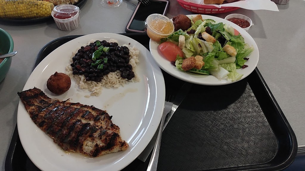 Flying Burger & Seafood | restaurant | 1104 Cooktown Rd, Ruston, LA 71270, USA | 3182326428 OR +1 318-232-6428