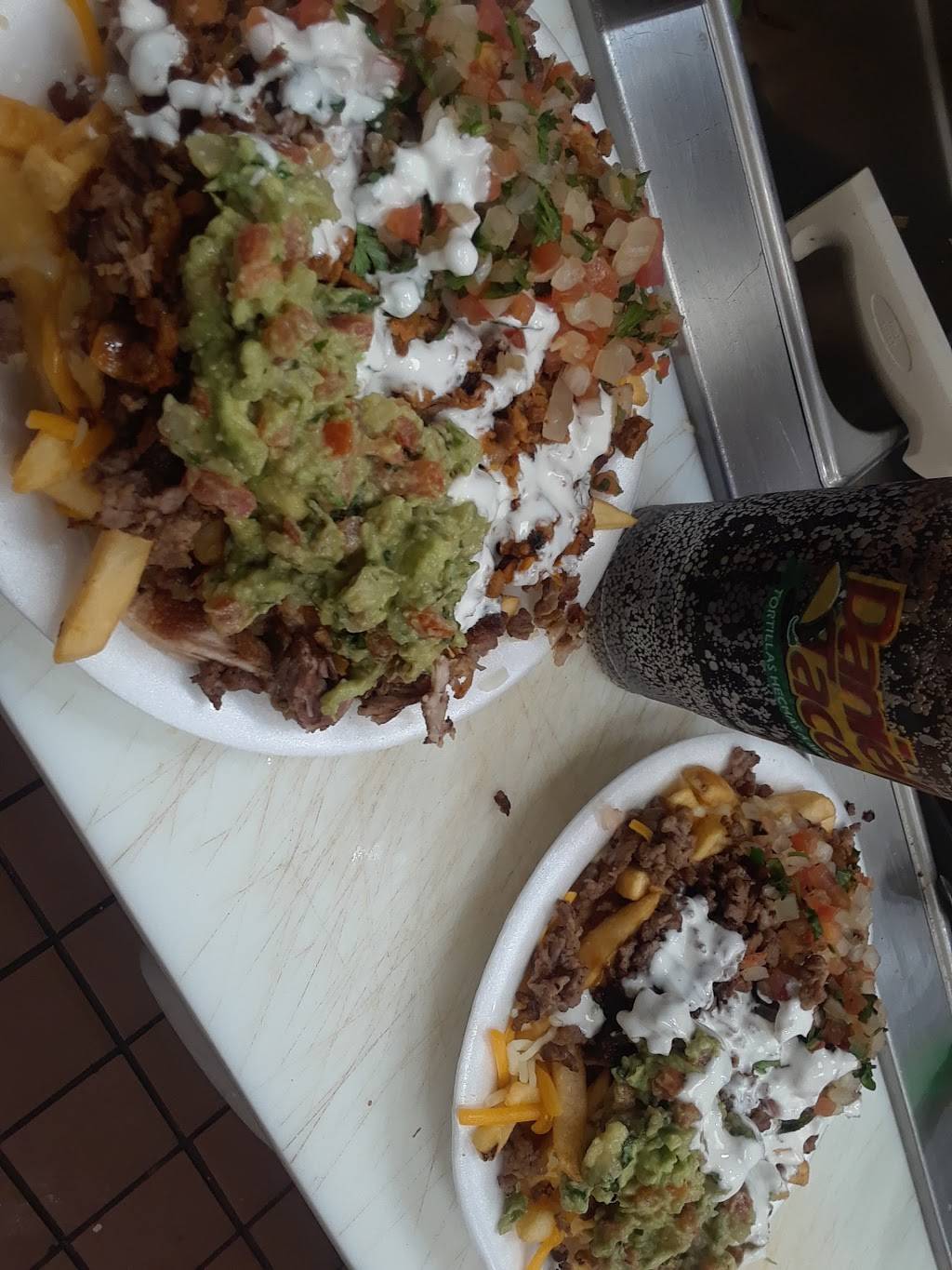 Daniels Tacos | restaurant | 6201 Whittier Blvd, East Los Angeles, CA 90022, USA | 3232133911 OR +1 323-213-3911