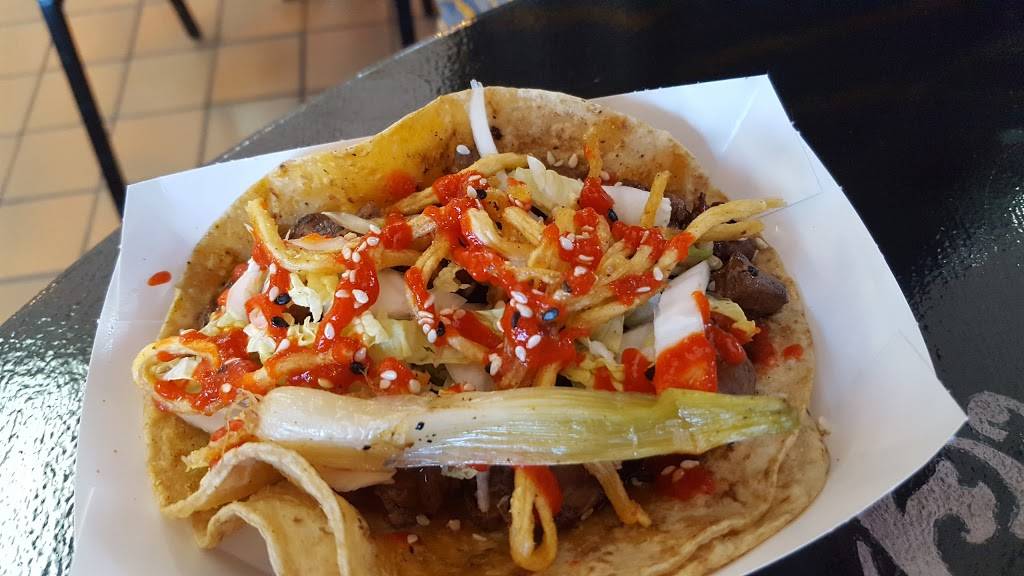 Boss Man Tacos | restaurant | 8845 Indianapolis Blvd, Highland, IN 46322, USA | 2195139046 OR +1 219-513-9046