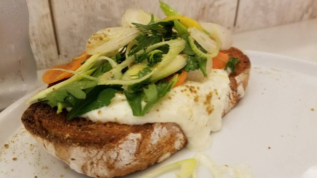 Moody Rooster | restaurant | 2891 Agoura Rd, Westlake Village, CA 91361, USA | 8053703131 OR +1 805-370-3131