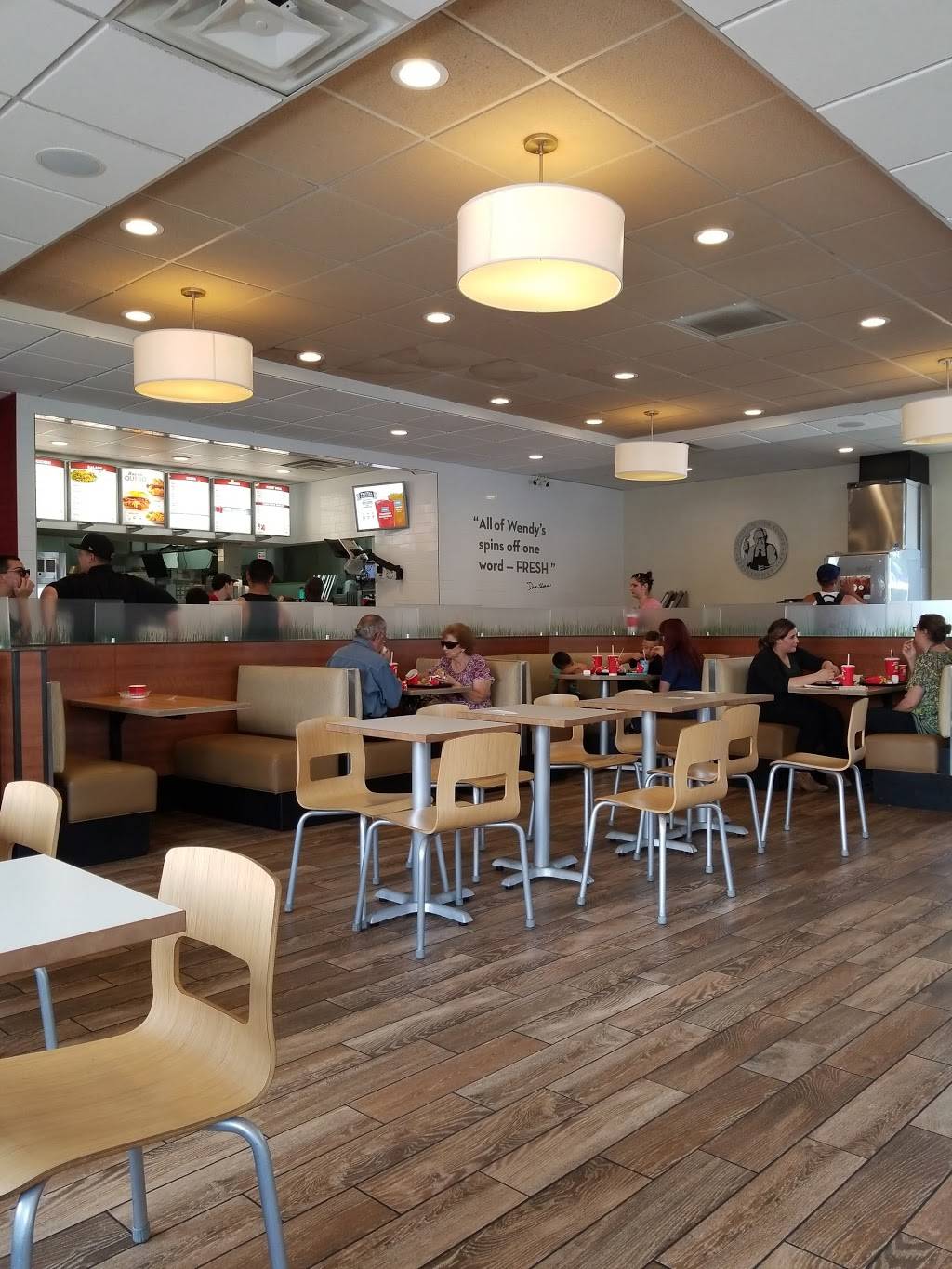 Wendys | restaurant | 1110 S Mt Vernon Ave, Colton, CA 92324, USA | 9098258499 OR +1 909-825-8499