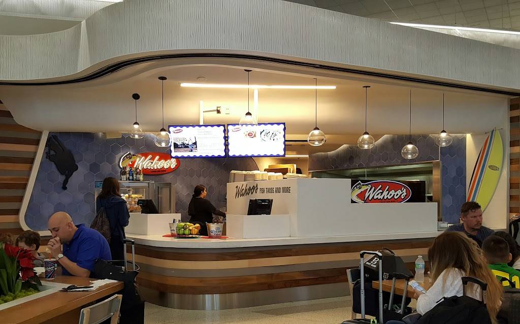 Wahoos Fish Taco | restaurant | 600 World Way, Los Angeles, CA 90045, USA | 3106461770 OR +1 310-646-1770