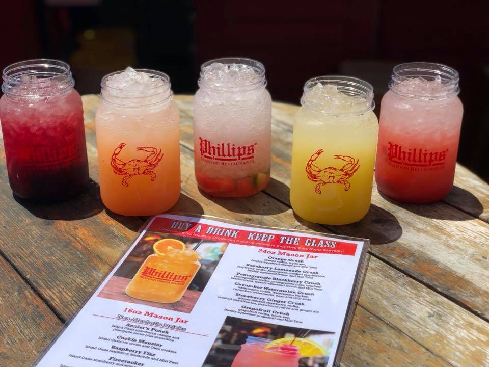 Phillips Crab Deck | restaurant | 601 E Pratt St, Baltimore, MD 21202, USA | 4106856600 OR +1 410-685-6600