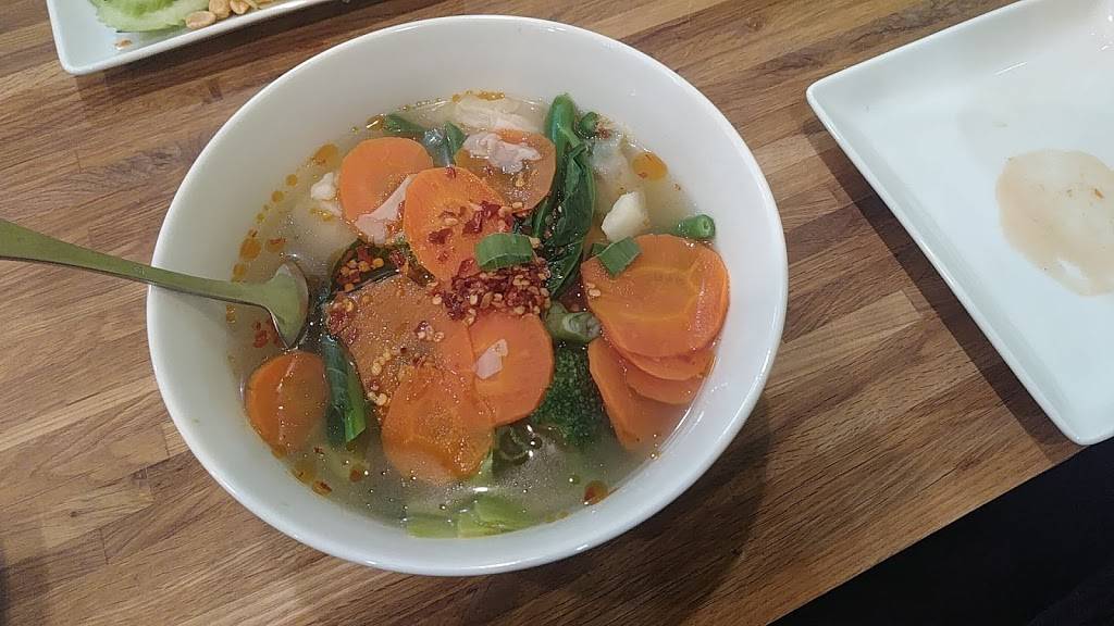 Thai Coconut | restaurant | 7116 E Mercer Ln Suite 101, Scottsdale, AZ 85254, USA | 4806997759 OR +1 480-699-7759