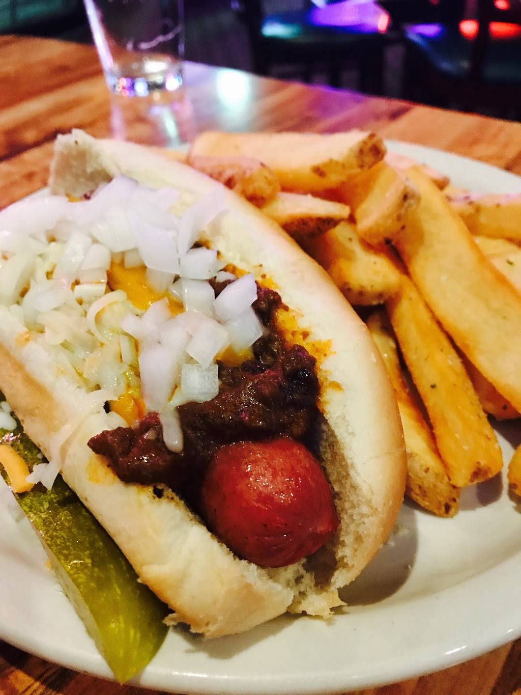 McShanes Irish Pub | restaurant | 2203 Ellsworth Rd, Ypsilanti, MI 48197, USA | 7344340494 OR +1 734-434-0494