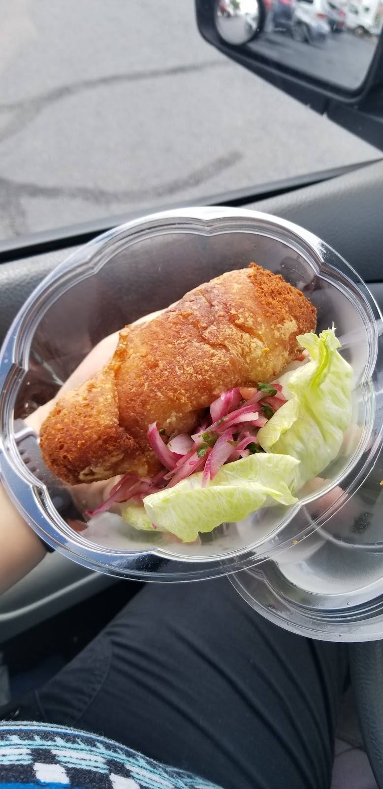 Spin Pollo | restaurant | 6672 Arlington Blvd, Falls Church, VA 22042, USA | 7038273322 OR +1 703-827-3322