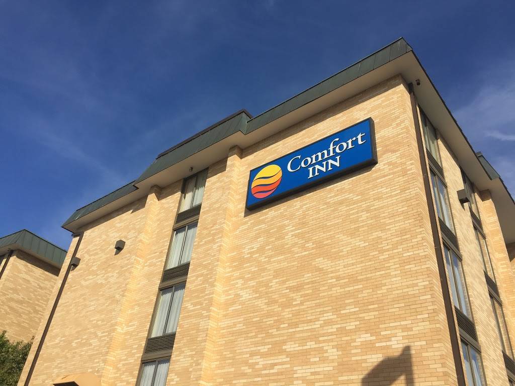 Comfort Inn MSP Airport - Mall Of America | restaurant | 1321 E 78th St, Bloomington, MN 55425, USA | 9528543400 OR +1 952-854-3400
