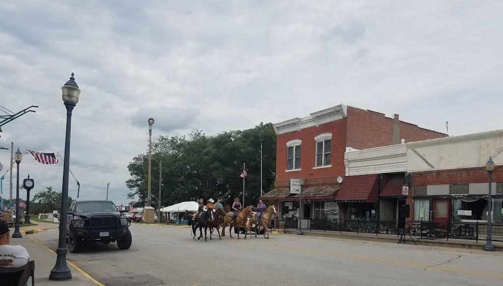 Back Forty Bar & Grill | restaurant | 317 Main St, Macedonia, IA 51549, USA | 7124862687 OR +1 712-486-2687