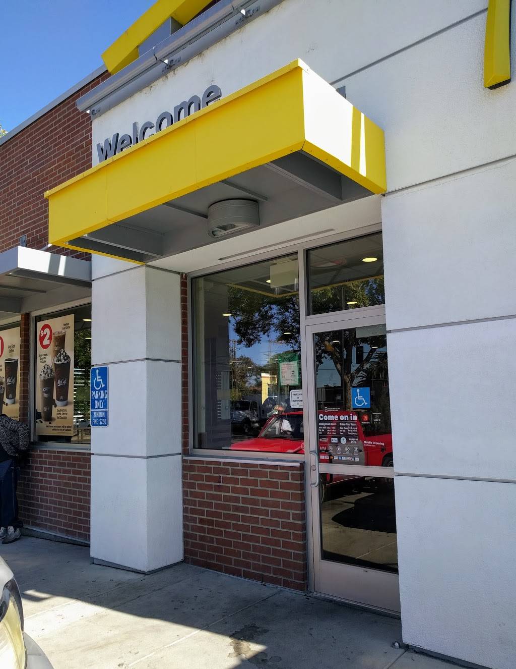 McDonalds | cafe | 4514 Telegraph Ave, Oakland, CA 94609, USA | 5106547087 OR +1 510-654-7087