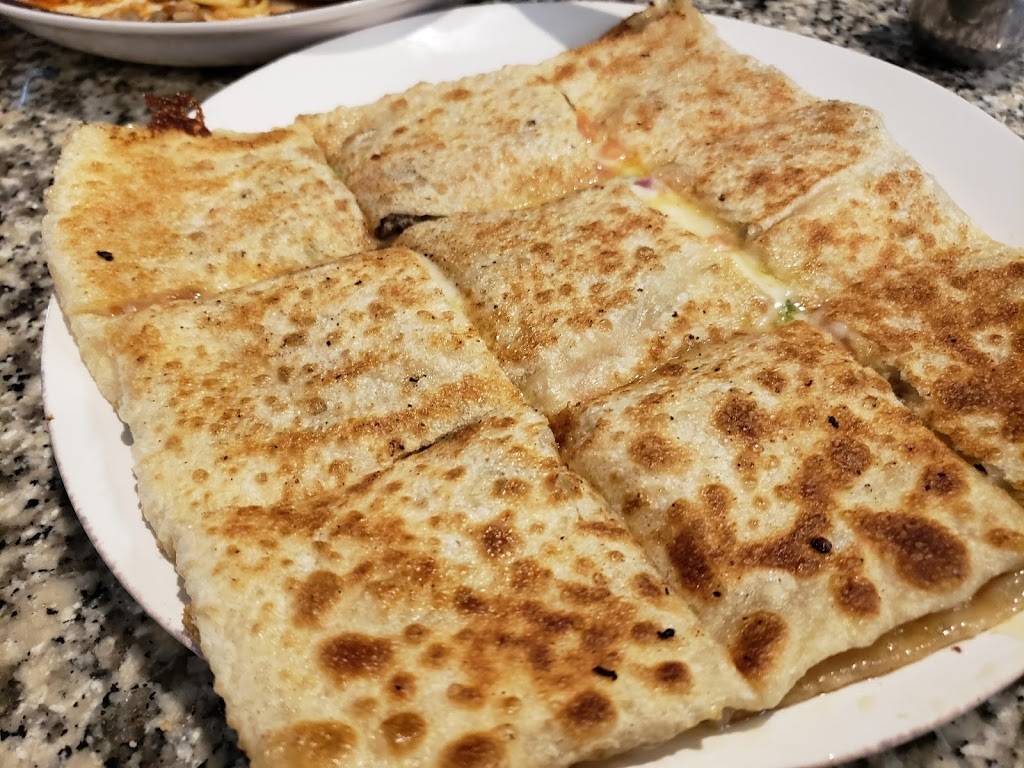 Baity | restaurant | 84 Spring St, Medford, MA 02155, USA | 7813919000 OR +1 781-391-9000