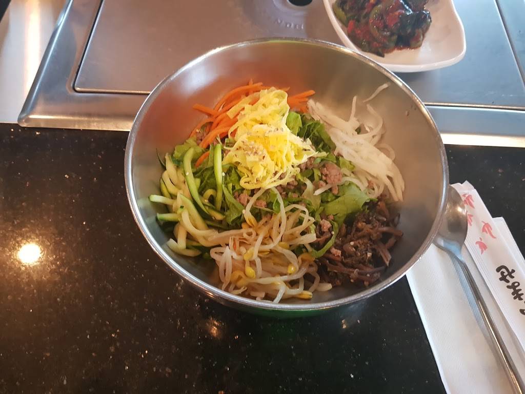 Arirang BBQ Restaurant | restaurant | 1177 Central Pkwy W, Mississauga, ON L5C 3J2, Canada | 9058041880 OR +1 905-804-1880