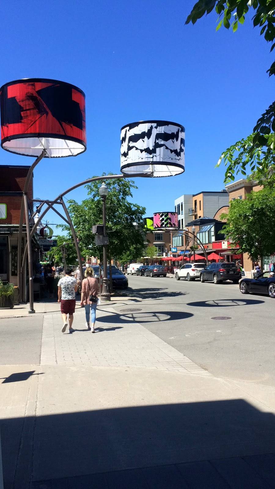 Jules Et Jim (Le) | night club | 1060 Avenue Cartier, Québec, QC G1R 2S5, Canada | 4185249570 OR +1 418-524-9570