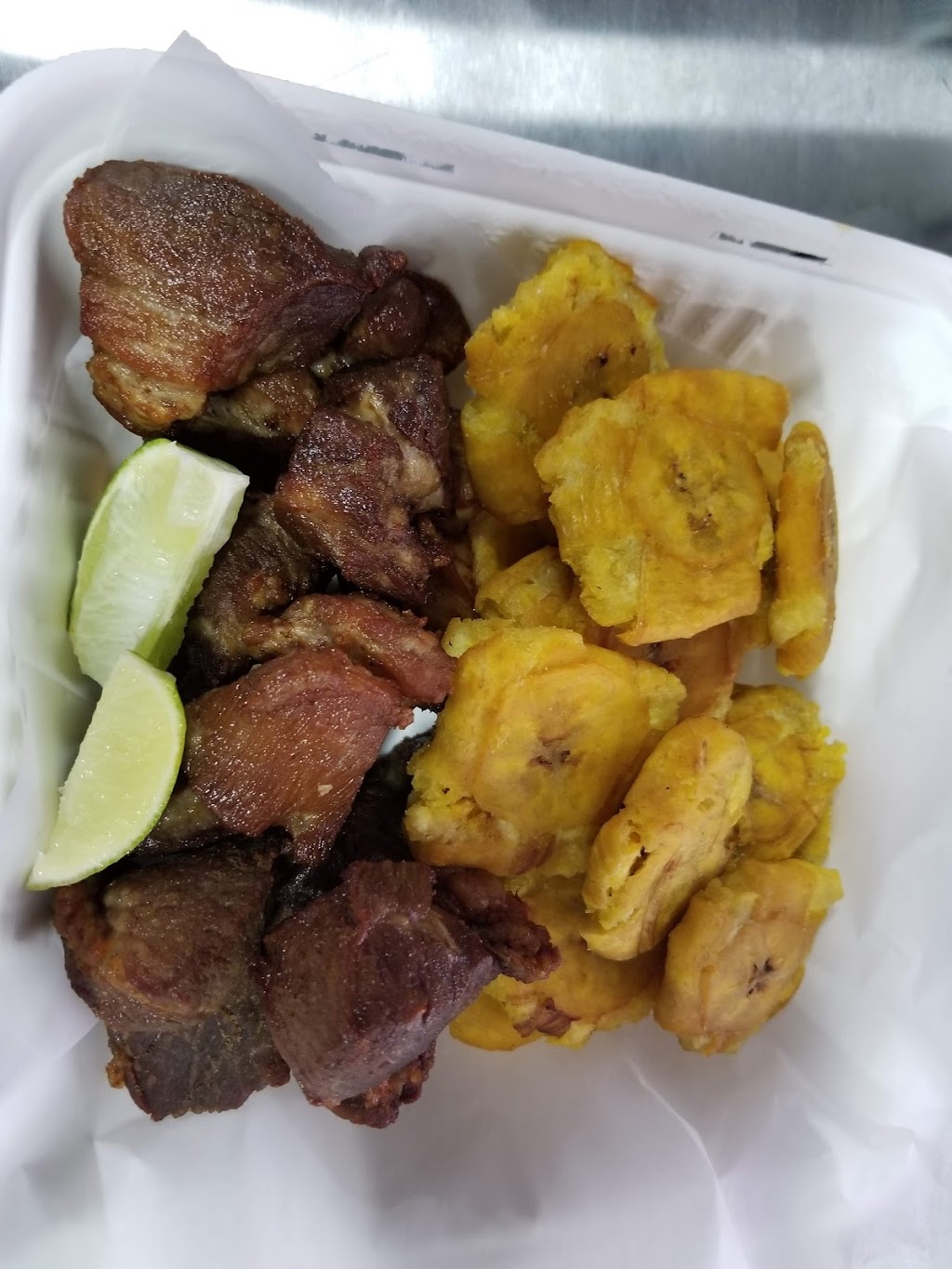 Millys Dominican Kitchen | restaurant | 601 Del Prado Blvd N, Cape Coral, FL 33909, USA | 2397105676 OR +1 239-710-5676