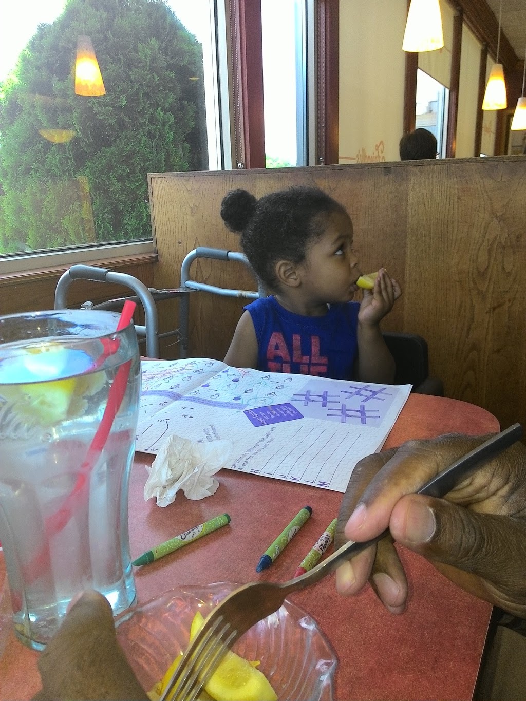 Friendlys | meal takeaway | 1673 Crofton Center, Crofton, MD 21114, USA | 4107213007 OR +1 410-721-3007