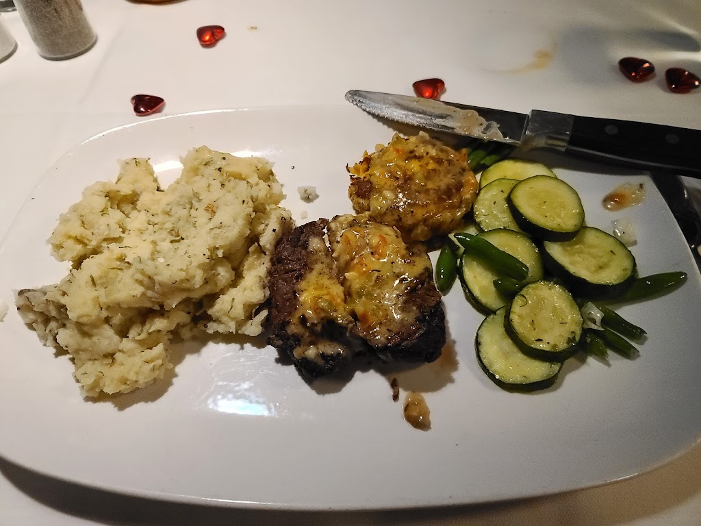 Black Cow Fat Pig Pub & Steak | restaurant | 702 W Norfolk Ave, Norfolk, NE 68701, USA | 4023702172 OR +1 402-370-2172