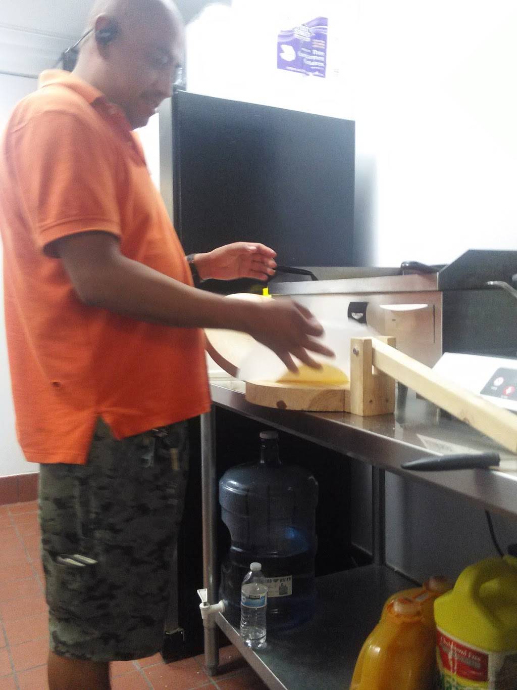 Pollos Martinez | restaurant | 1309 Chamberlain Ave, Bakersfield, CA 93305, USA | 6614400204 OR +1 661-440-0204