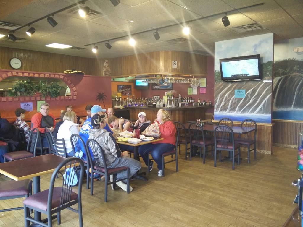 Los Tres Amigos Michigan Center | restaurant | 328 5th St, Michigan Center, MI 49254, USA | 5177640600 OR +1 517-764-0600