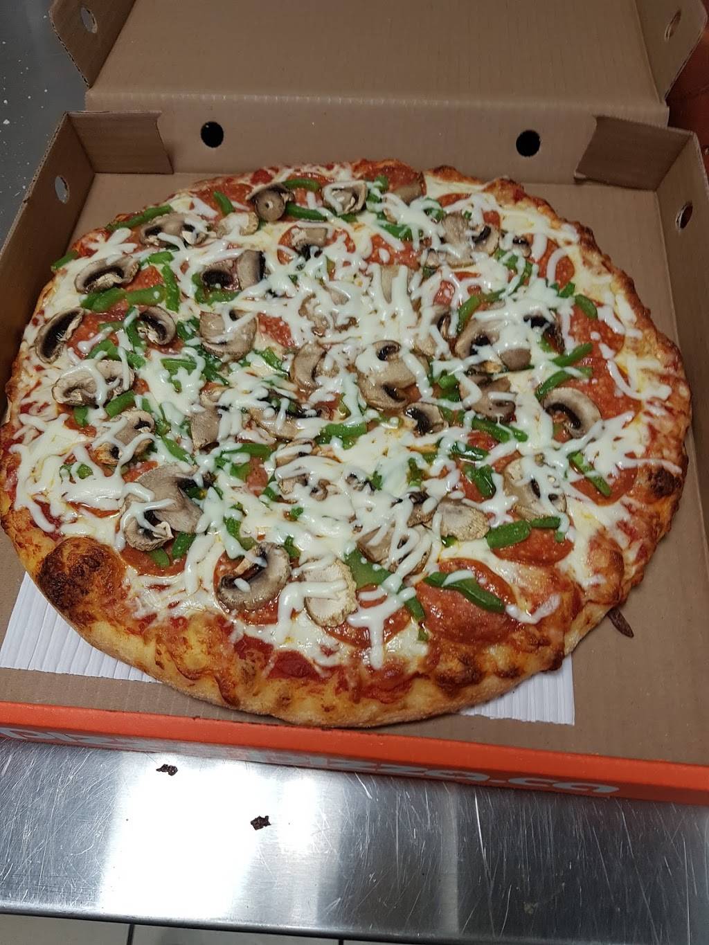 Pizza Pizza | restaurant | 22216 Bloomfield Road Hwy 401/Exit 81, Chatham-Kent, ON N7M 5J6, Canada | 5193581111 OR +1 519-358-1111