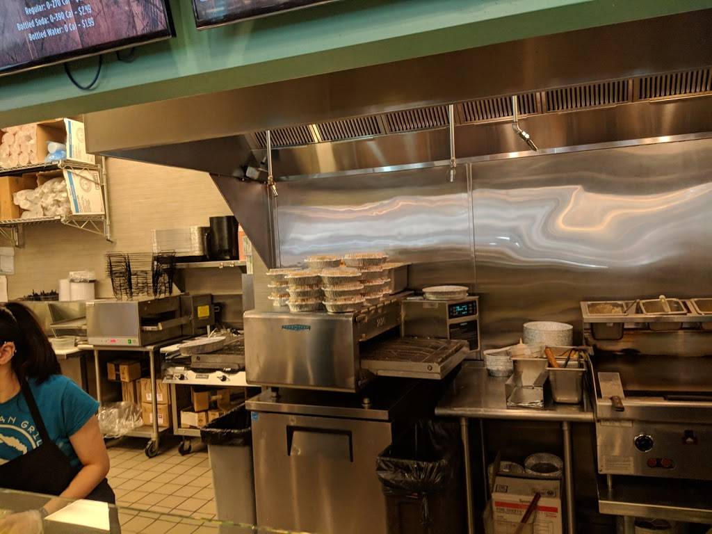 Costa Vida | restaurant | 218 W Lake St, Chicago, IL 60606, USA | 3123743344 OR +1 312-374-3344