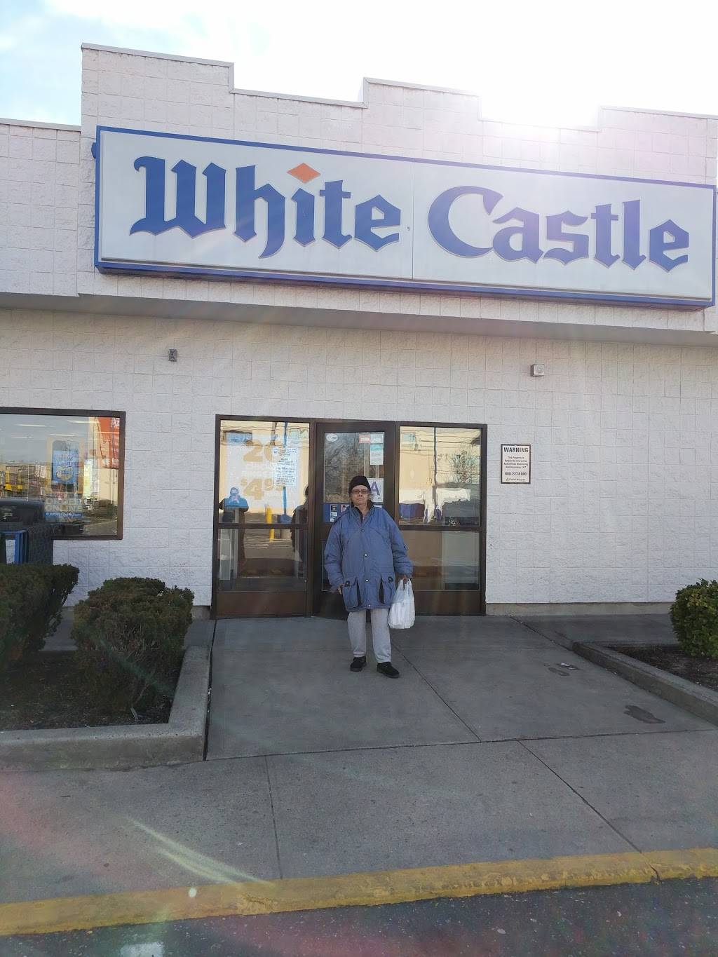 White Castle | restaurant | 900 Pennsylvania Ave, Brooklyn, NY 11207, USA | 7182721664 OR +1 718-272-1664