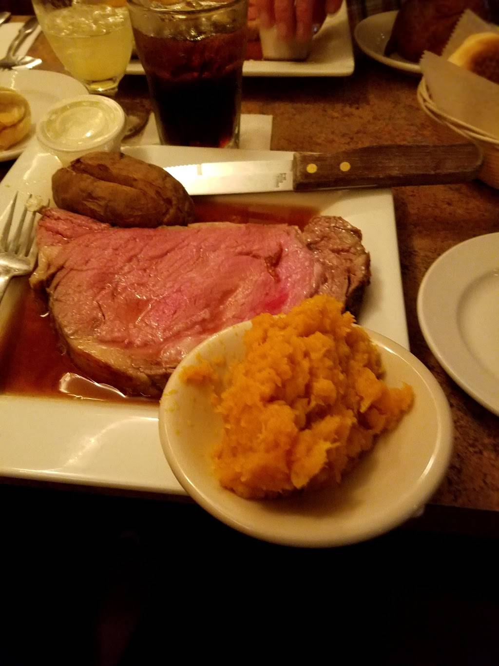 Fredas | restaurant | 105 Copeland St, West Bridgewater, MA 02379, USA | 5085838217 OR +1 508-583-8217