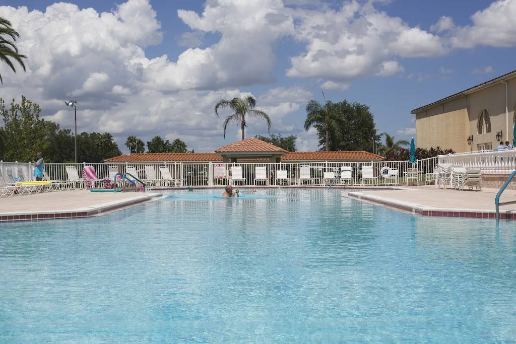 Four Lakes Golf Club Retirement Community | restaurant | 990 La Quinta Blvd, Winter Haven, FL 33881, USA | 8008267076 OR +1 800-826-7076