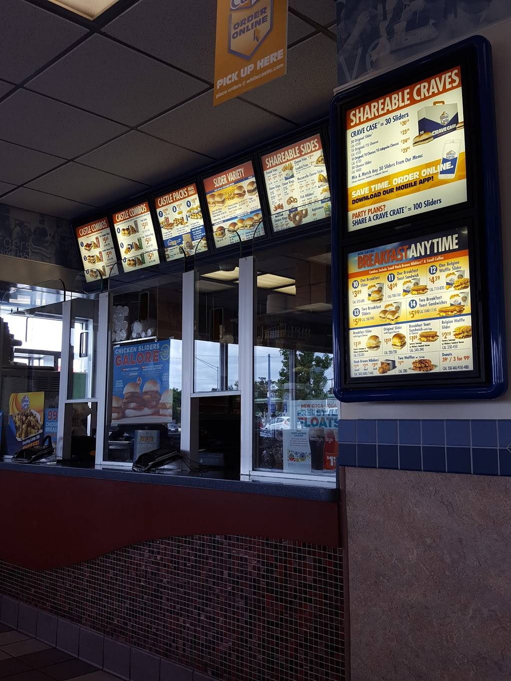 White Castle | restaurant | 6517 Calumet Ave, Hammond, IN 46324, USA | 2199334902 OR +1 219-933-4902