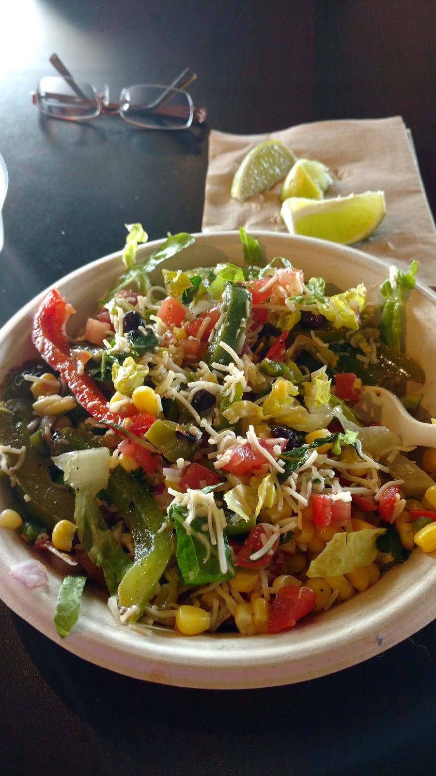 QDOBA Mexican Eats | restaurant | 15470 Andrews Dr #105, Denver, CO 80239, USA | 3033718800 OR +1 303-371-8800